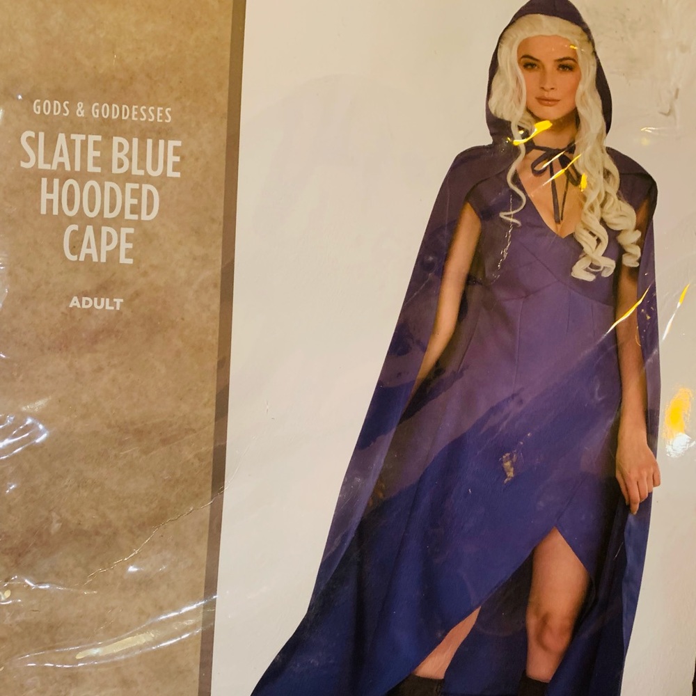 Blue hooded cape❤️